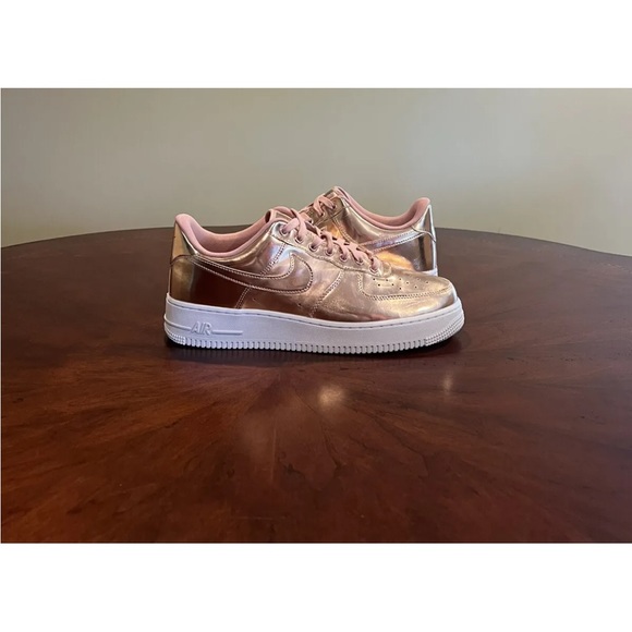 SSSSOOOOOOOLLLLLDDD - Picture 2 of 7